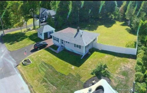 117 Homestead Rd, Holden, MA 01520-1741
