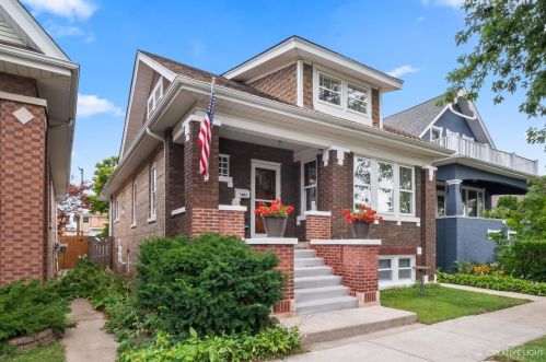 1407 Kenilworth Ave, Forest View, IL 60402-1237