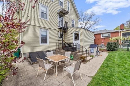 64 Brk Ave, Newton MA 02460-1508 exterior