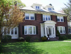 716 Commonwealth Ave, Newton, MA 02459-1133