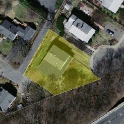 43 Johnson Pl, Newton MA  02466-1712 aerial view