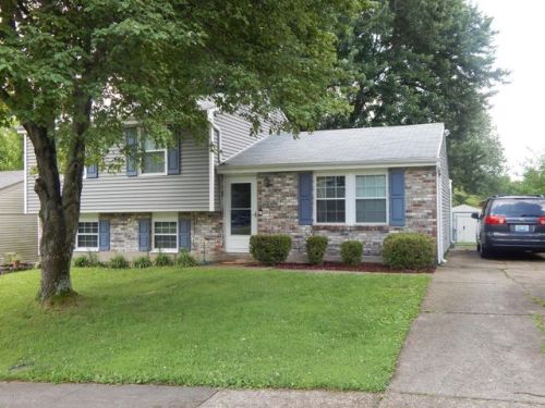 9901 Hofelich Ln, Louisville, KY 40291-1211