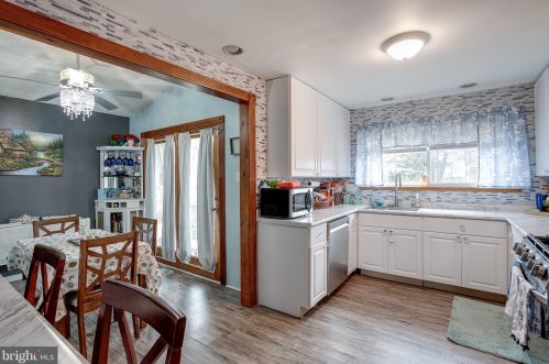 180 Sacramento Ct, West Deptford NJ  08051-1361 exterior