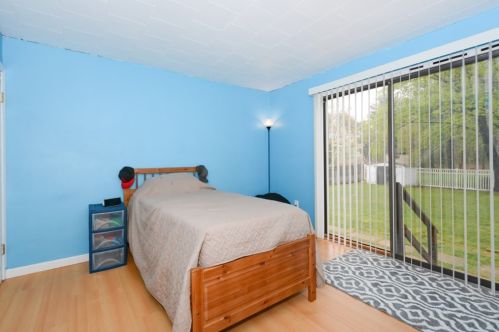 377 Main St, East Brookfield MA 01515-1703 exterior