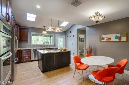 2728 Amelia Ave, Phoenix AZ 85033-3405 exterior