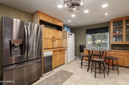 18824 30th St, Phoenix AZ  85050-3412 exterior