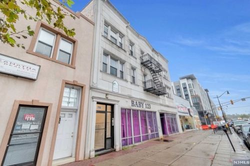 114 Washington Ave, Belleville NJ 07109-2978 exterior