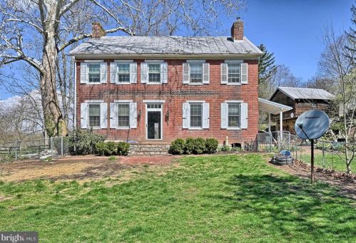 385 Springview Rd, Carlisle, PA 17015-7448