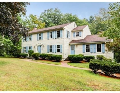 26 Washington Dr, Acton MA  01720-3123 exterior