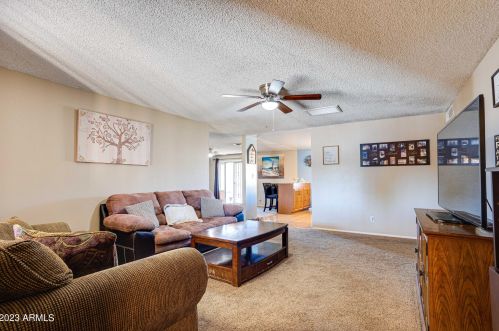 1821 68th Dr, Phoenix AZ 85033-8254 exterior