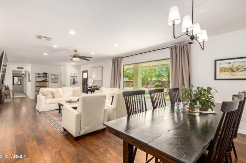 10808 43rd St, Phoenix AZ 85050-3342 exterior