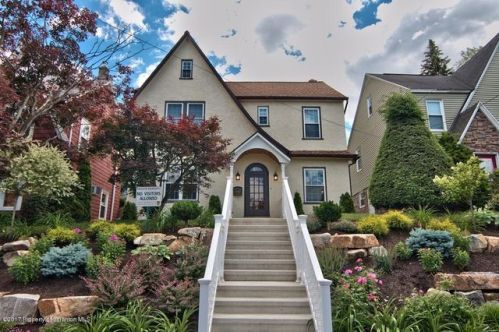 1206 Monroe Ave, Scranton, PA 18509-2808