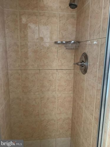 6822 Loretto Ave, Philadelphia PA 19111-5844 exterior