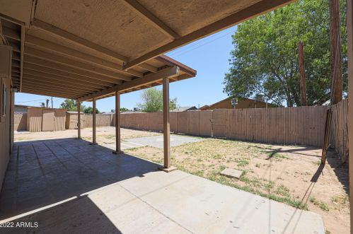 3139 65th Ave, Phoenix AZ 85033-1601 exterior