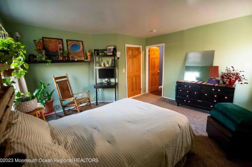 61 Lakeview Dr, Jackson Twp NJ 08527-2701 exterior