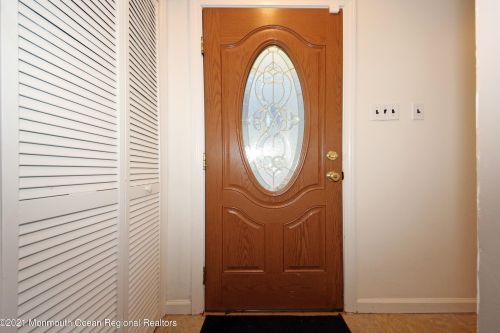 105 Barker Ave, Tinton Falls NJ  07724-2942 exterior