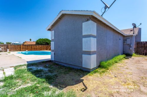 2014 51 Dr, Phoenix AZ 85035-1902 exterior