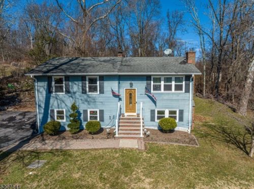 370 Shire Rd, Milford NJ  08848-1720 exterior