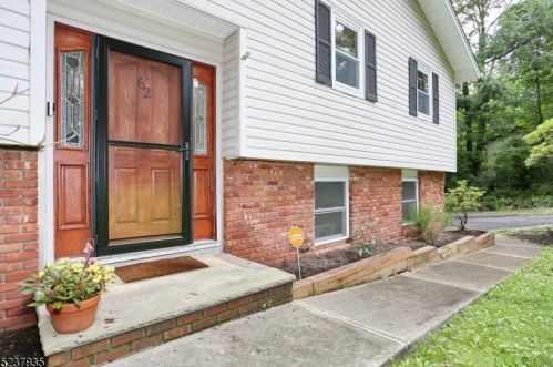 62 Brooksyde Ave, Skyline Lakes, NJ 07456-2114