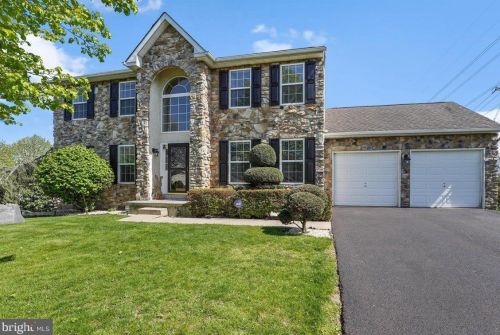 1155 Bateman Dr, Phoenixville, PA 19460-5109