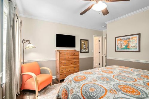 230 Broadland Rd, Atlanta GA 30327-3216 exterior