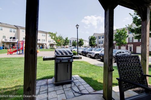 141 Kyle Dr, Tinton Falls NJ 07712-7536 exterior