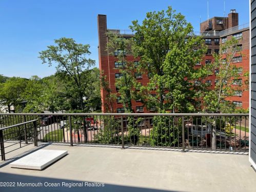 1001 2nd Ave, Tinton Falls NJ 07712-5800 exterior