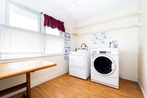 450 Somerset Ave, Taunton MA  02780-4884 exterior