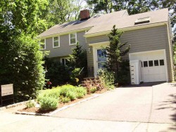 73 Hartman Rd, Newton, MA 02459-3035