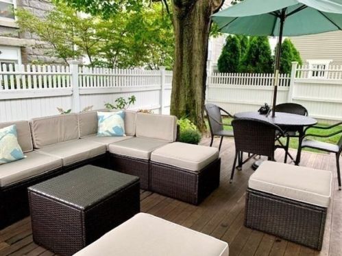 61 Village Ave, Dedham MA 02026-4209 exterior