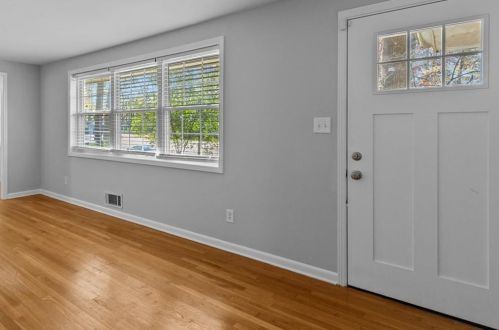 2304 Capehart Cir, Atlanta GA  30345-1608 exterior