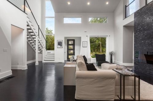 1756 Akin Dr, Atlanta GA 30345-3948 exterior