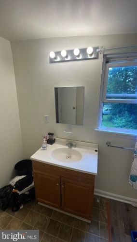 123 Buck St, West Deptford NJ  08066-1312 exterior