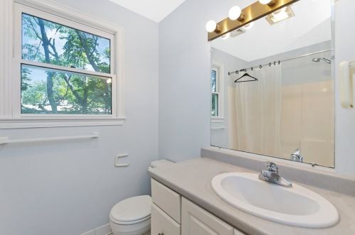 35 Vernon St, Newton MA 02458-2046 exterior