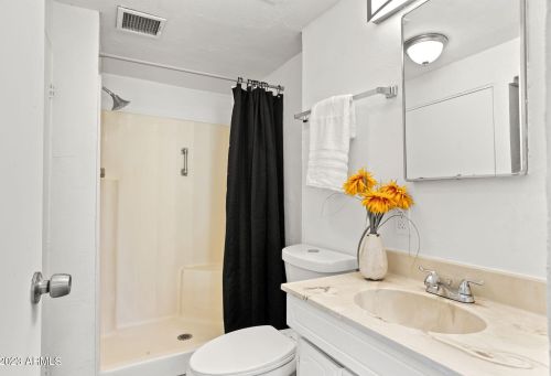 9411 3 Dr, Phoenix AZ 85021-2406 exterior