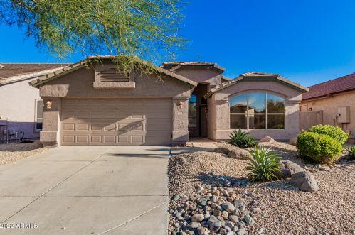 4712 Adobe Dr, Phoenix, AZ 85050-6856