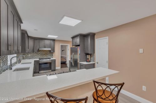 6 Pitney Ln, Jackson Twp NJ 08527-2933 exterior