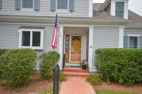 850 Falmouth Hwy, Falmouth MA 02540-2118 exterior