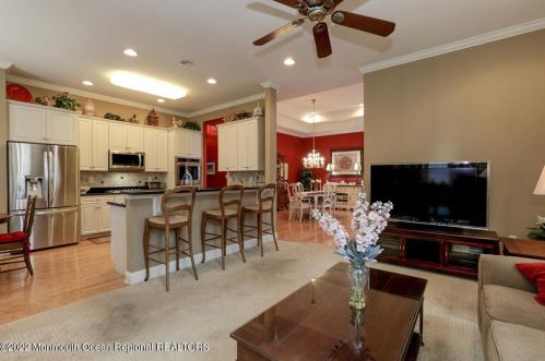 15 Carlisle Dr, Jackson Twp NJ 08527-6304 exterior