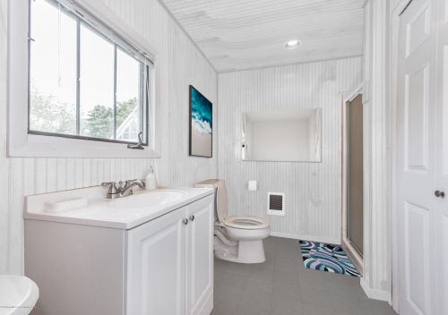 125 Bridges Rd, Little Silver NJ 07739-1634 exterior