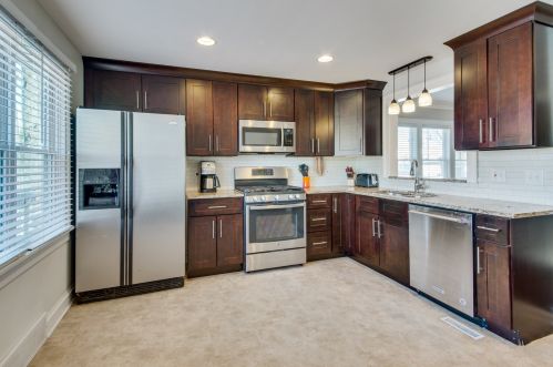 1400 Home Ave, Forest View IL 60402-1618 exterior