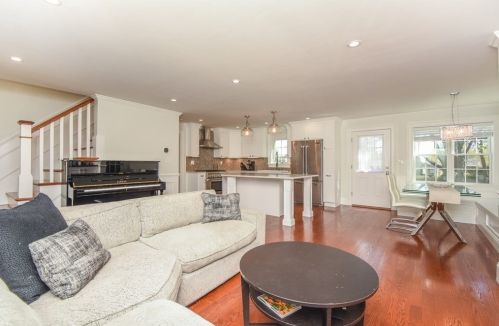 22 Gerald Rd, Milton, MA 02186-4714