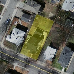 285 Auburndale Ave, Newton MA  02466-1603 aerial view