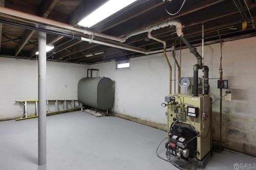 19 Jeanette St, Carteret NJ  07008-3131 exterior