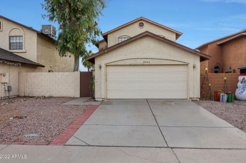 3741 Carol Ann Way, Phoenix, AZ 85053-3740