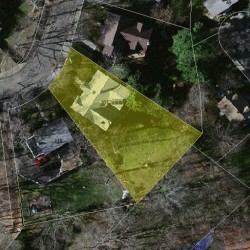 112 Ridge Ave, Newton MA 02459-2535 aerial view