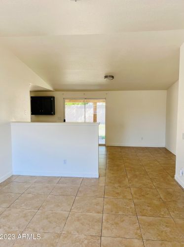 3637 72nd Dr, Phoenix AZ  85033-4305 exterior