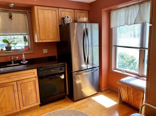 4506 Deerfield Cir, Peabody, MA 01960-4736