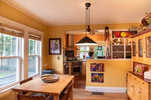 46 Blossom St, Arlington MA 02474-2639 exterior