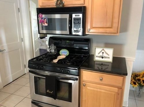 97 Swan St, Everett MA  02149-1305 exterior